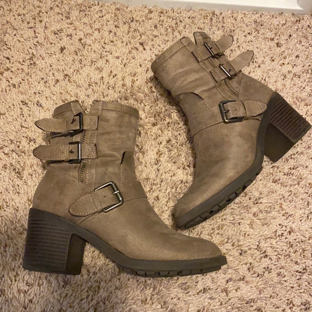 Fergaliciois Suede Block Heel Moto Booties